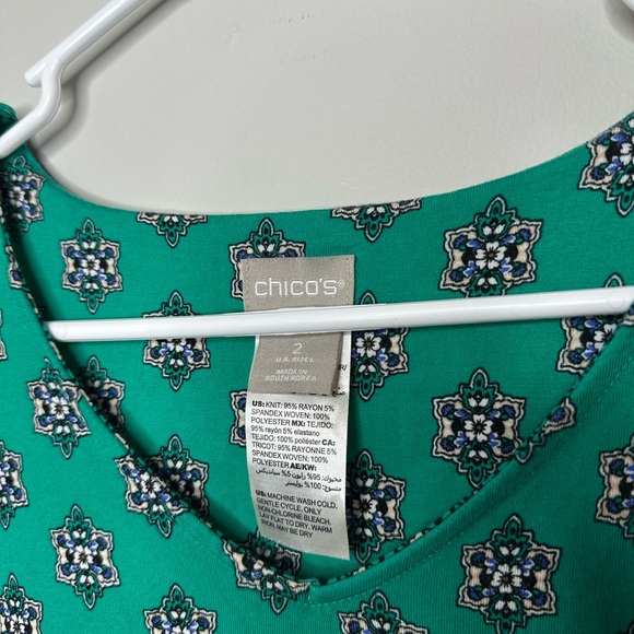 Chico's Bohemian Green And Blue Multi Print Top Size 2/Large - Picture 4 of 7